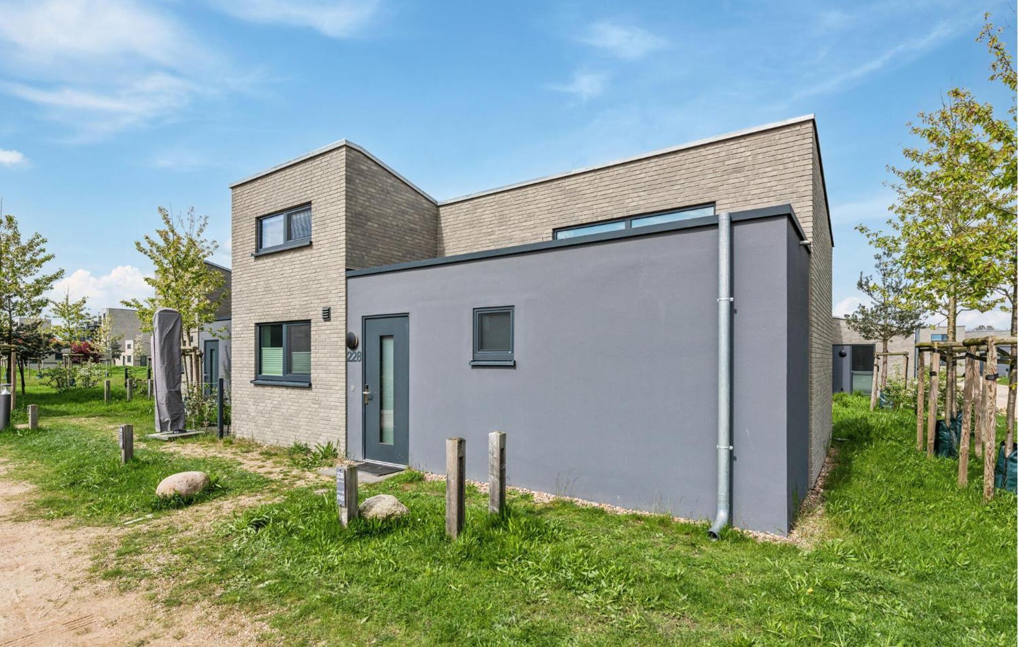 Lovely Home In Lembruch-Duemmer See With Wifi Экстерьер фото