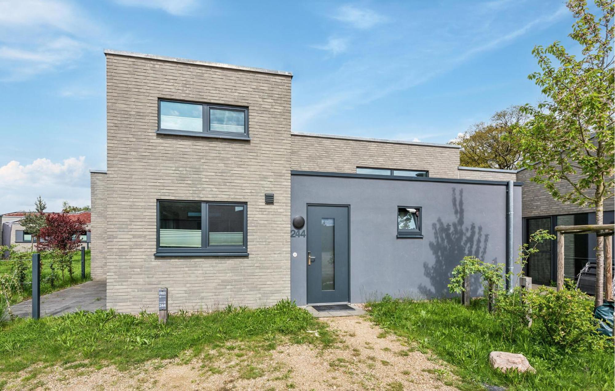 Lovely Home In Lembruch-Duemmer See With Wifi Экстерьер фото